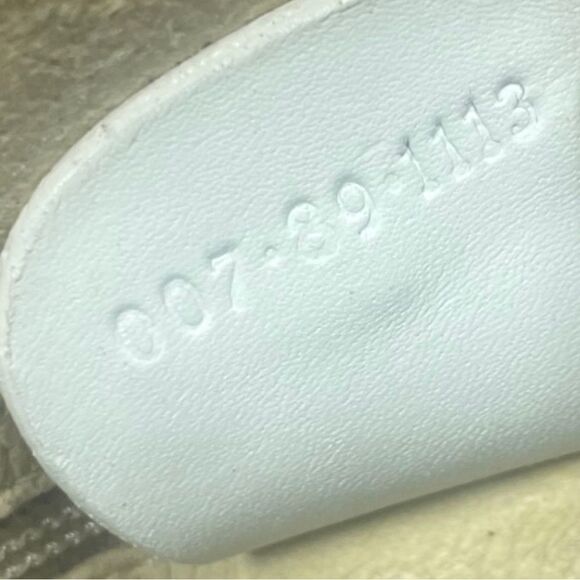 Vintage Gucci Micro GG Monogrammed Crossbody Bag White - (Authentic) - Picture 5 of 12